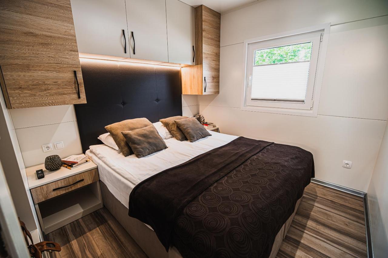 Premium Mobile Homes With Thermal Riviera Tickets チャテジ・オプ・サヴィ エクステリア 写真