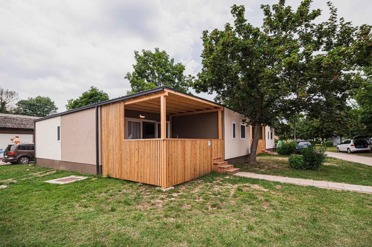 Premium Mobile Homes With Thermal Riviera Tickets チャテジ・オプ・サヴィ エクステリア 写真