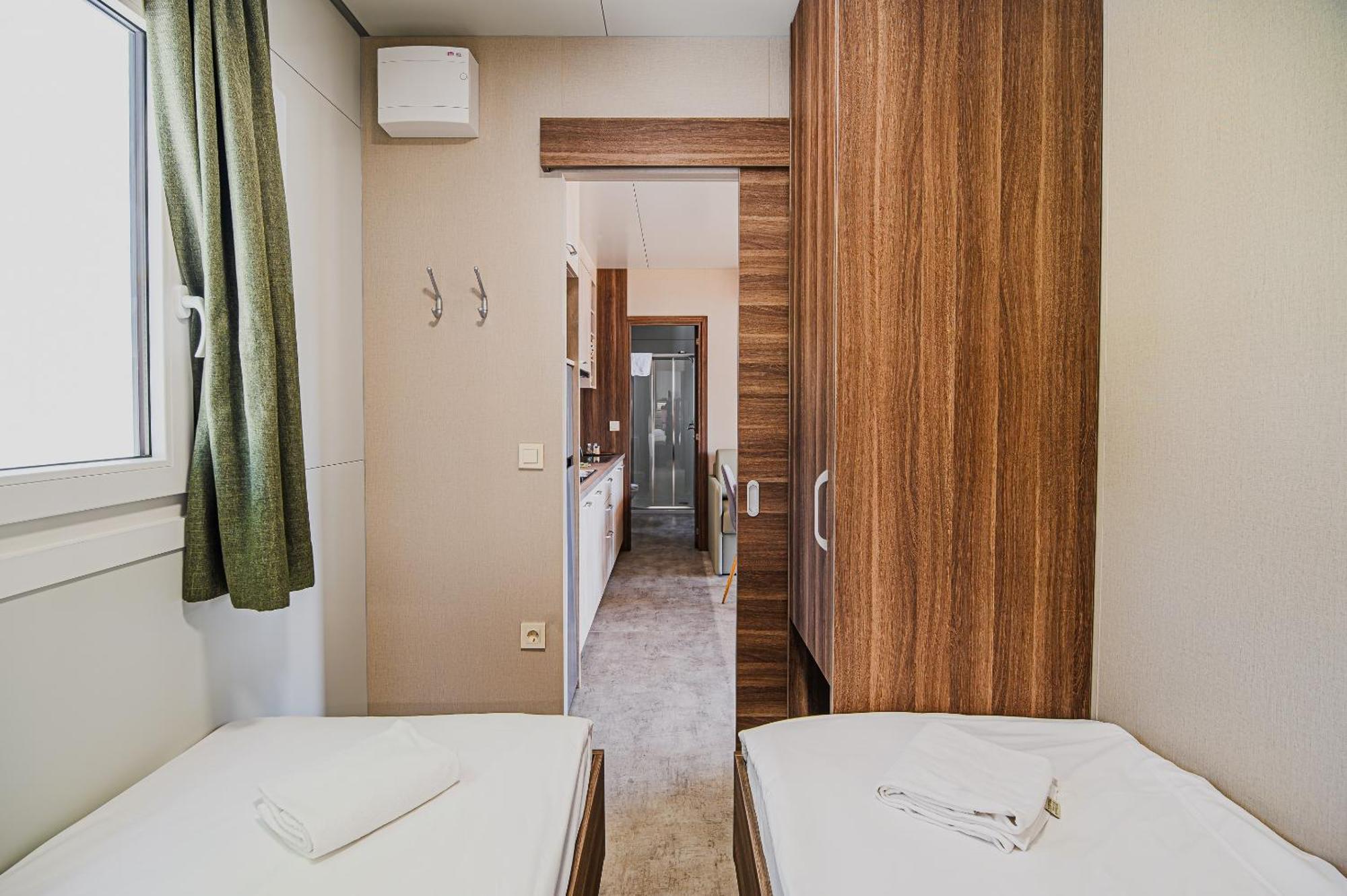 Premium Mobile Homes With Thermal Riviera Tickets チャテジ・オプ・サヴィ 部屋 写真