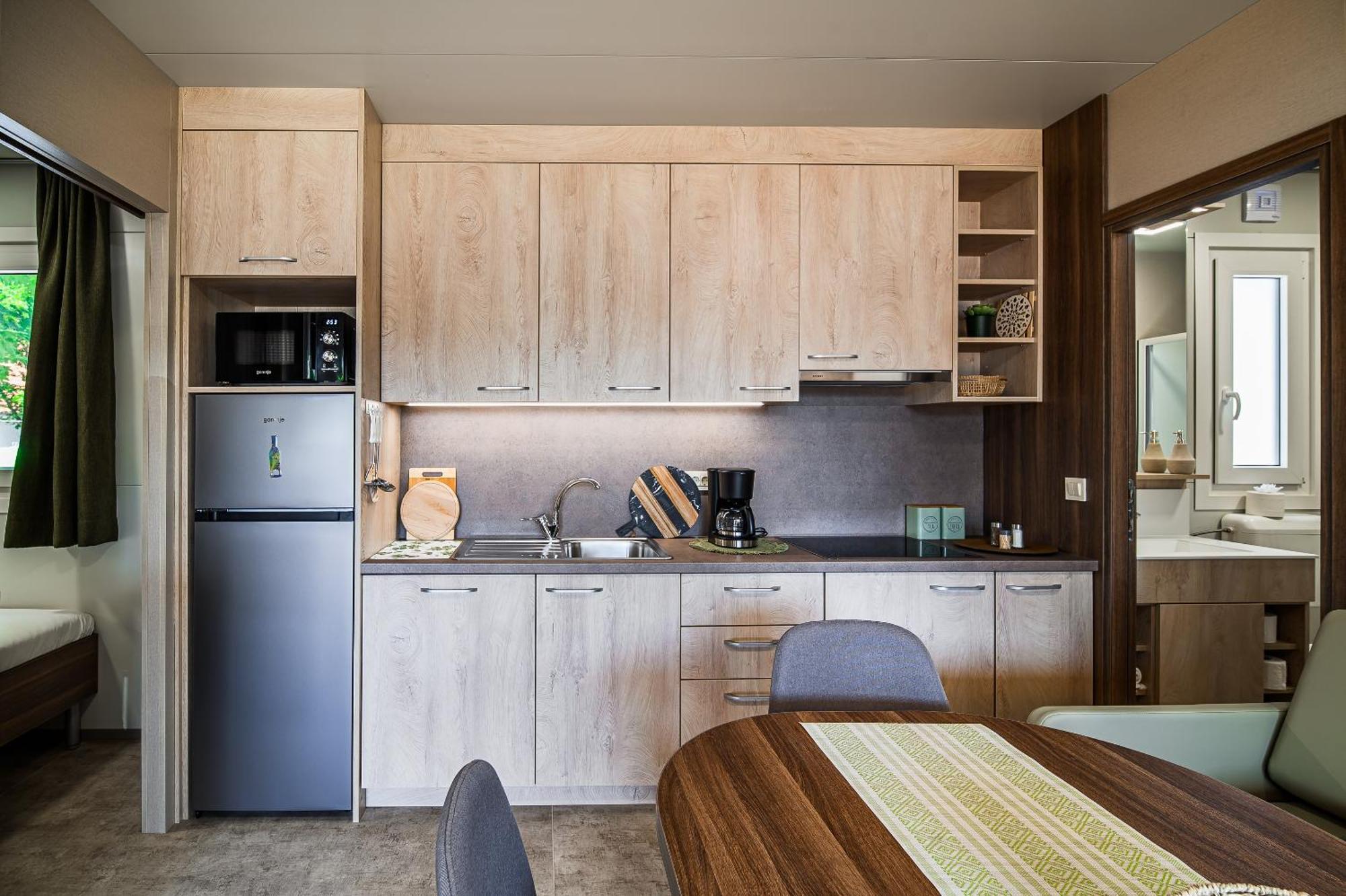 Premium Mobile Homes With Thermal Riviera Tickets チャテジ・オプ・サヴィ 部屋 写真
